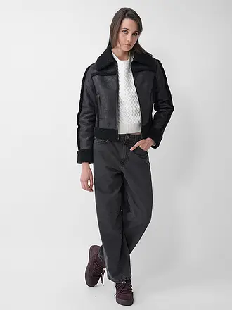 GUESS | Jacke in Felloptik | schwarz